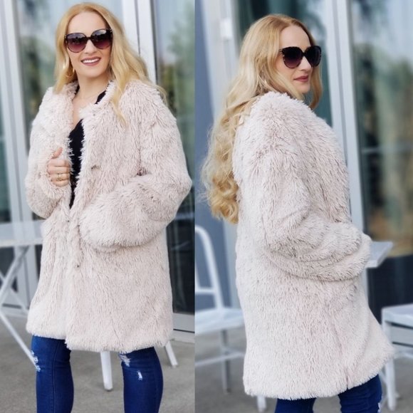 MODA ME COUTURE Jackets & Blazers - So Cozy and Cuddly Faux Fur Coat